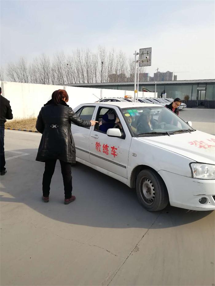 荥阳广武c1驾考 客户至上 郑州市智通机动车驾驶员培训供应